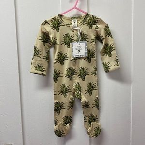 Kate Quinn Pineapple Bamboo Footie NWT